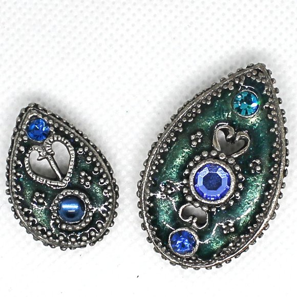 2 Teardrop Pendants with Heart Shape Cut-outs and Faux Gemstones - Picture 2 of 6